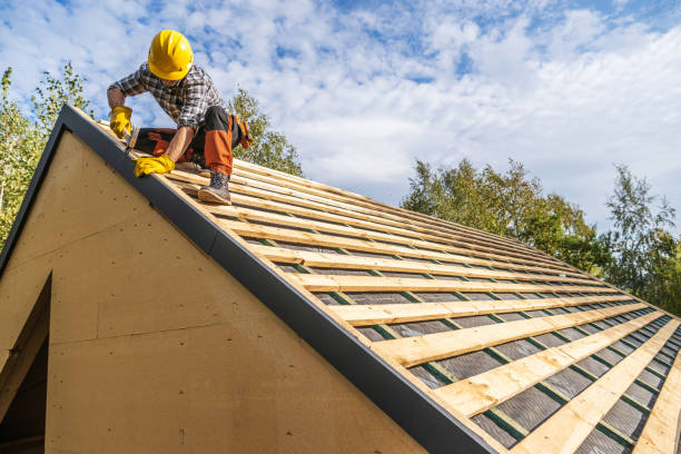 Best Flat Roof Repair Services  in Smithville, OH
